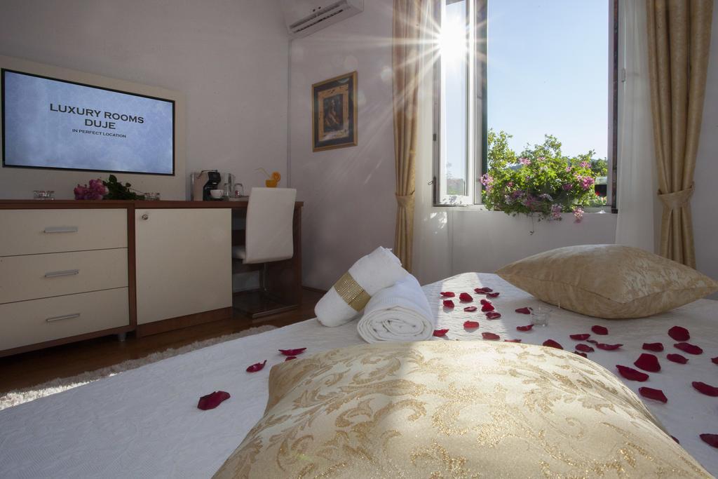 Luxury Rooms Duje Split Exterior photo